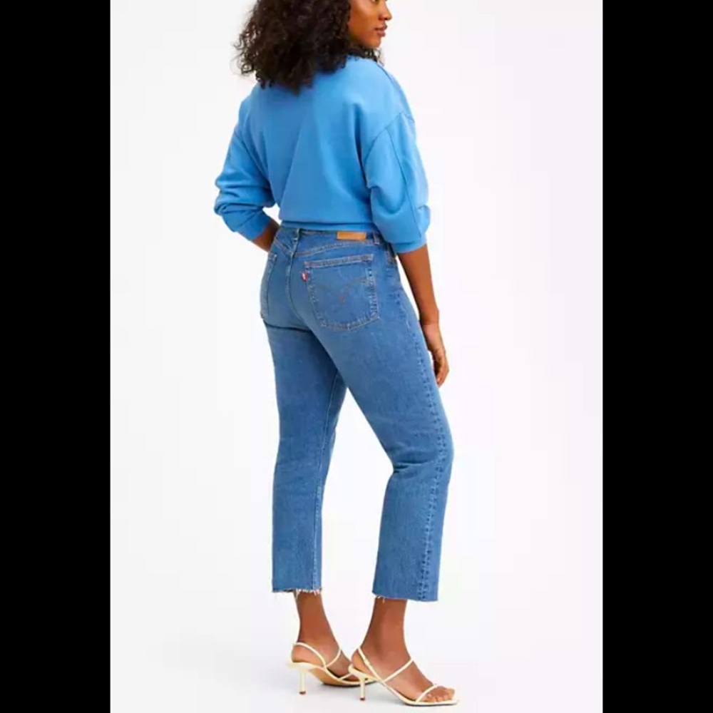 Iconic wonderful Levi’s wedgie cool distressing